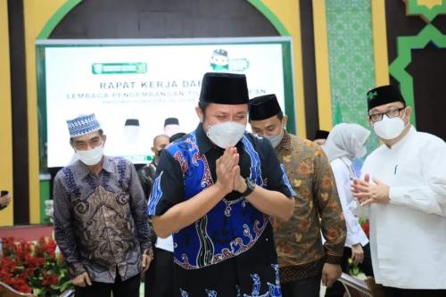 herman-deruÂ dorongÂ -rakerda-lptq-kembangkan-potensi-syiar-islamÂ 