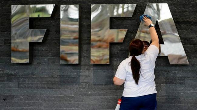 akibat-kasus-korupsi-kongres-fifa-harus-ditunda-