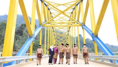 jawab-keinginan-warga-lubuklinggau-herman-deru-resmikan-jembatan-bukit-sulap-lingkar-barat