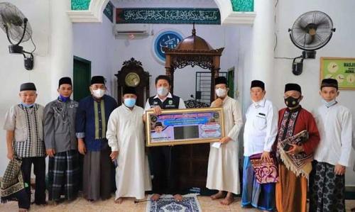jemaah-masjid-baiturrahman-doakan-hj-percha-binti--herman-deru