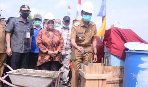 penerangan-jalan-umum-palembang-gunakan-tenaga-surya