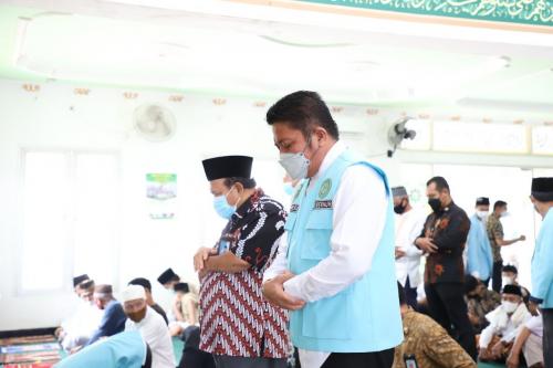 libatkan-lembaga-pendidikan-islam-herman-deru-gugah-pemuda-sumsel-cintai-masjid