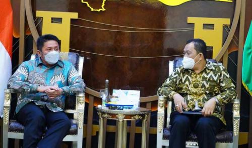 herman-deru--pemda-butuh-data-dari-bps-sebagai-acuan-dalam-proses-pembangunan