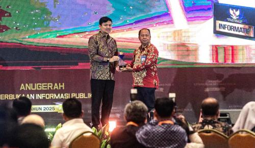 kemensetneg-dinobatkan-sebagai-kementerian-informatif-pada-anugerah-kip-2025