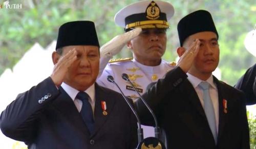 presiden-prabowo-pimpin-upacara-pemakaman-try-sutrisno-