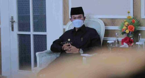 harnojoyo--seluruh-kedai-dan-cafe-wajib-tutup-pukul-2100-wib