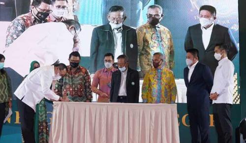 hd-ajak-kadin-dukung-percepatan-pembangunan-pelabuhan-tanjung-carat