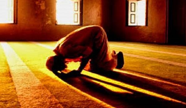 7-cara-agar-sholat-kita-lebih-khusuk