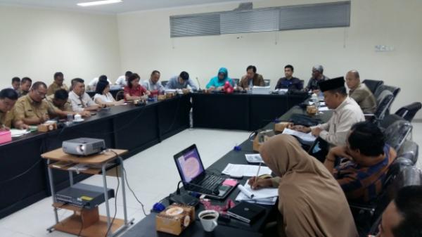 pembangunan-hotel-distop-sampai-21-agustus