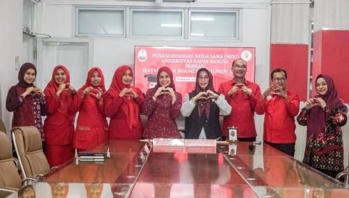 ukbibi-sumsel-berkolaborasi-cetak-bidan-profesional-dan-berdaya-saing