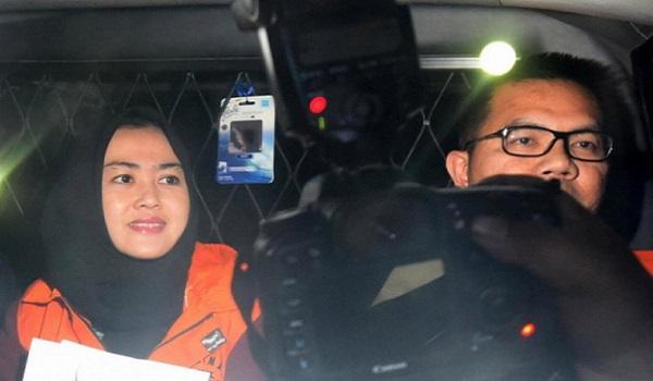hba-dan-istri-menjalani-pemeriksaan-perdana-pasca-ditahan-kpk