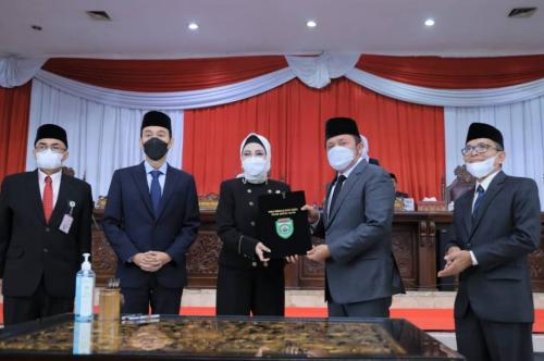 gubernur--ketua-dprd-sumsel-sepakati-reperda-apbd-2022