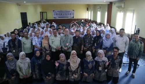 tim-dosen-pendidikan-kimia-fkip-unsri-tingkatkan-kesadaran-siswa-sma-srijayanegara