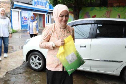 keluarga-besar-diskominfo-palembang-berbagi-kebahagiaan-