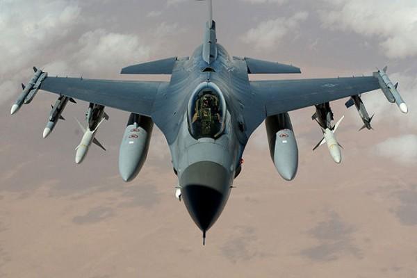 pesawat-f16-milik-as-jatuh