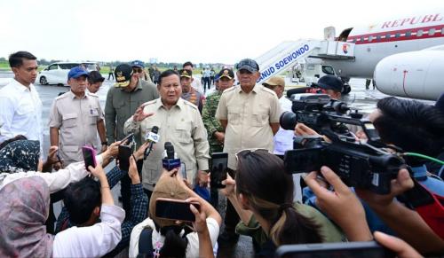 prabowo-pastikan-penanganan-dan-pemulihan-bencana-terkendali