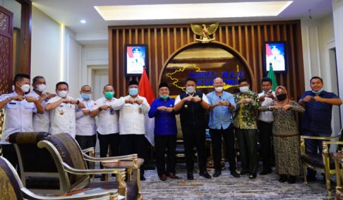gubernur-terima-audiensi-presidium-pembentukan-kabupaten-gelumbang