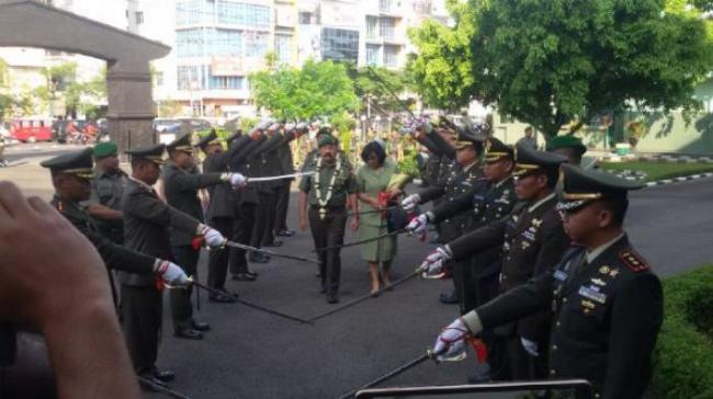 brigjen-tni-komaruddin-simanjuntak-kepala-staf-kodam-iisriwijaya-yang-baru