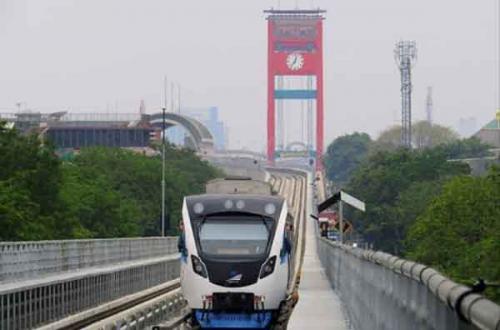 jumat-operasional-lrt-palembang-dukurangi-1-jam
