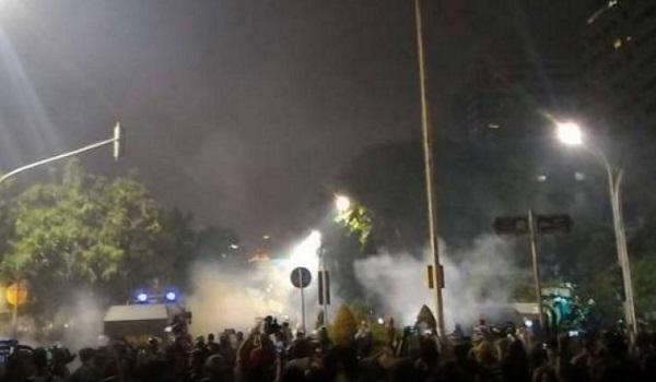 syahrie-meninggal-akibat-tembakan-gas-air-mata-oleh-polisi
