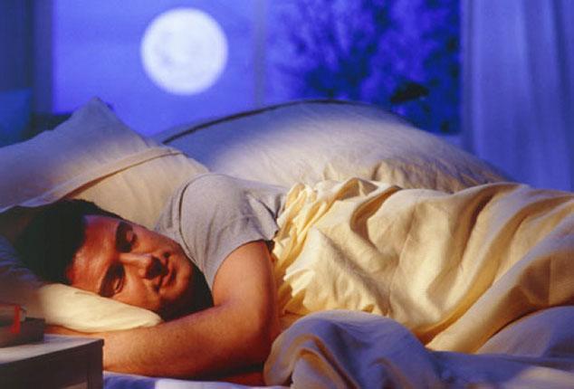 benarkah-tidur-dengan-cahaya-terang-bikin-gemuk-