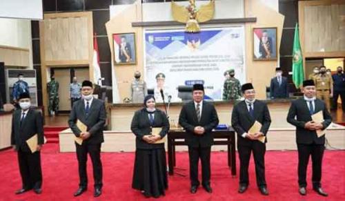 gagal-seleksi-herlambang-gugat-gubernur