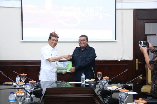 tata-taman-kota-palembang-belajar-ke-pemkot-suarabaya