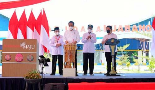 resmikan-terminal-bandara-kuabang-presiden-harap-muncul-sentra-ekonomi-baru-di-halmahera-utara