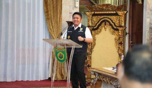 hadiri-lokakarya-pendidikan-uigm-herman-deru-motivasi--perguruan-tinggi-cetak-nakes-bermutu