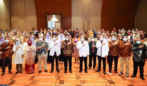gubernur-buka-pertemuan-tahunan-persatuan-dokter-umum-indonesia