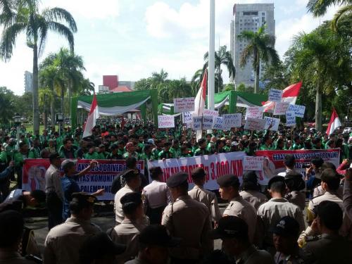 driver-ojol-tuntut-kesejahteraan