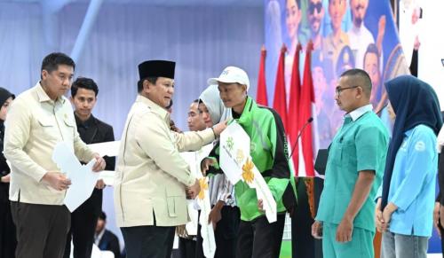prabowo-percepat-kepemilikan-rumah-rakyat-dengan-akad-massal-50030-unit-kpr-flpp