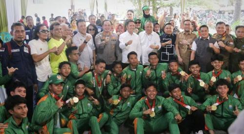 23-tahun-penantian-terbayar-sepak-bola-palembang-raih-emas-di-porprov