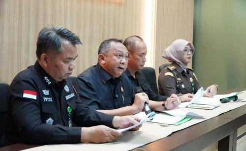 kasus-dugaan-korupsi-kredit-macet-bri-kejati-sumsel-tahan-5-dari-8-tersangka
