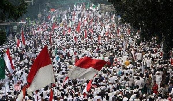 berpotensi-menjatuhkan-pemerintah-seruan-rush-money-2511-harus-disikapi-secara-arif