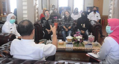 fitri--semua-kegiatan-pengumpulan-masa-ditunda