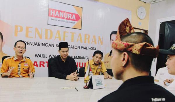 inilah-pendaftar-pertama-bakal-calon-walikota-palembang-di-partai-hanura