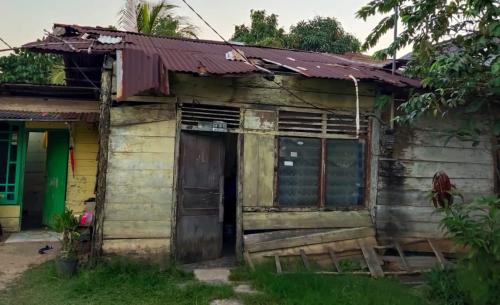 tak-layak-huni-rumah-prawito-butuh-bantuan