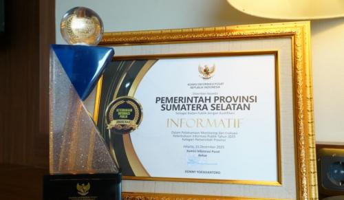 pemprov-sumsel-raih-kualifikasi-informatif-dalam-keterbukaan-informasi-publik-tahun-2025