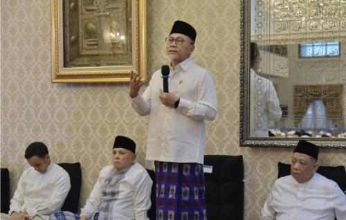 menko-pangan-zulkifli-hasan--hatta-rajasa-hadiri-40-hari-wafatnya-haji-halim-