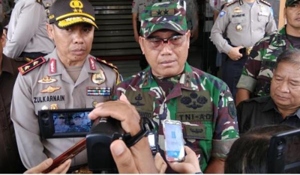 kapolda-himbau-pelaku-usaha-agar-tidak-memaksa-karyawan-untuk-memakai-atribut-natal