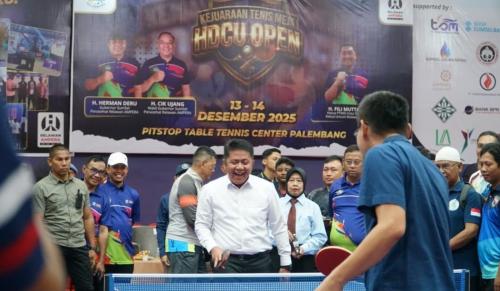 gubernur-sumsel-buka-kejuaraan-tenis-meja-hdcu-open