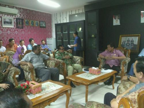 pedagang-jalan-sudriman-adukan-nasib-ke-ketua-dprd-palembang