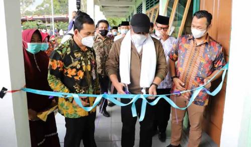 herman-deru-optimis-ponpes-al-haadi-dapat-lahirkan-generasi-berkualitas-dan-berakhlak
