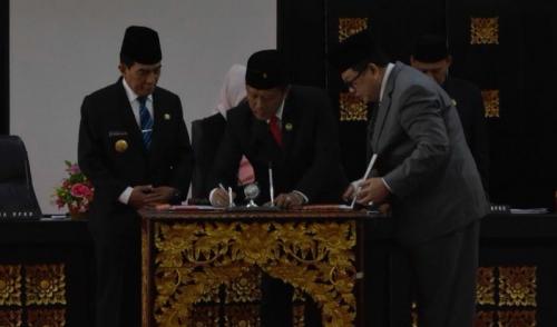 rapat-paripurna-dprd-palembang-berjalan-lancar