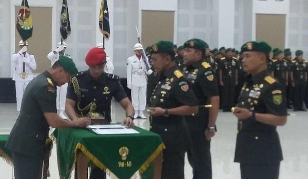 mayjen-tni-sudirman-resmi-jabat-pangdam-iiswj