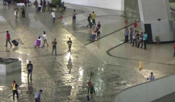 terminal-3-bandara-soeta-tergenang-air