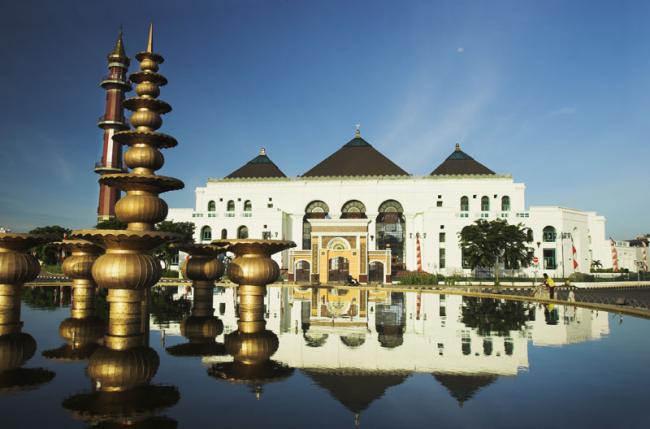 hadapi-mea-pemandu-wisata-harus-siap