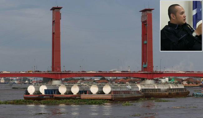 jembatan-ampera-ditabrak-tongkang-semen-dan-batubara-danu--meraka-harus-bertanggungjawab