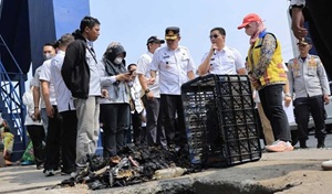 antisipasi-banjir-pemkot-palembang-sisir-drainase-dan-kabel-listrik-di-jalan-protokol